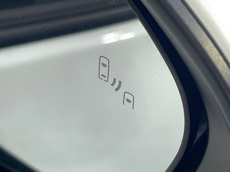2024 Toyota Sienta 6AA-MXPL10G (UW-6a77f0f151029)[12]