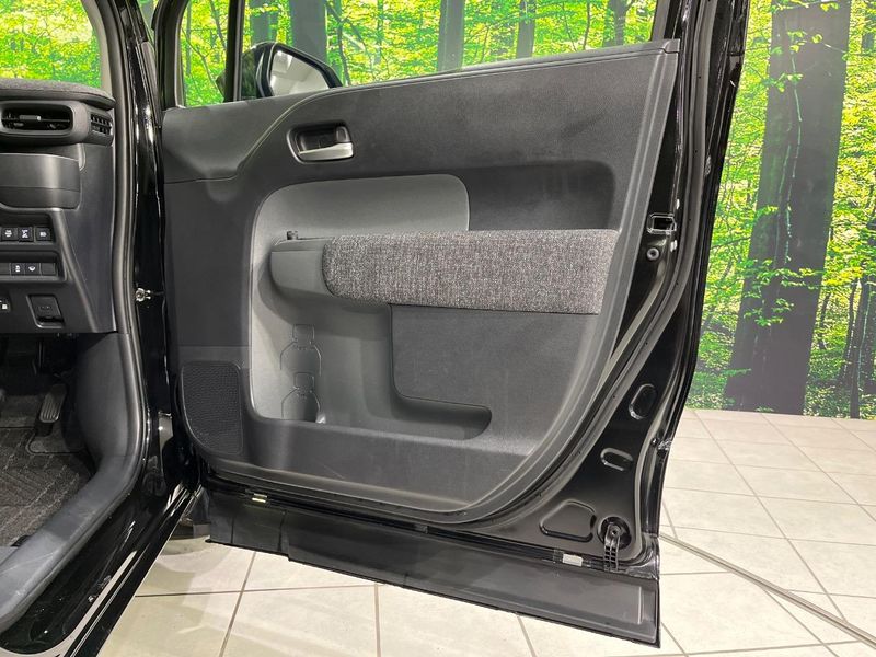 2024 Toyota Sienta 6AA-MXPL15G (UW-6a77f0f9e9c25)[24]
