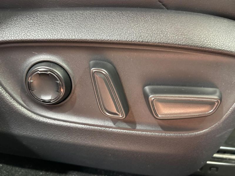 2022 Toyota Harrier 6BA-MXUA80 (UW-6a77f10117515)[17]