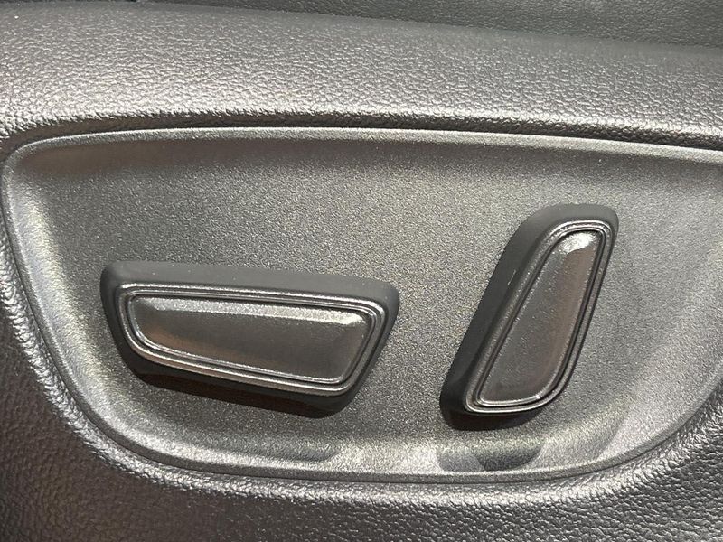 2022 Toyota Harrier 6BA-MXUA80 (UW-6a77f10117515)[4]