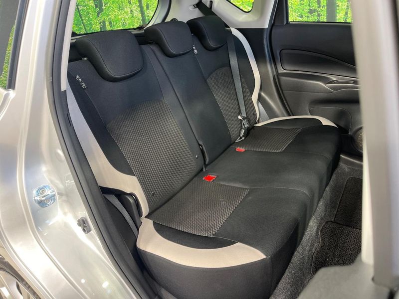 2017 Nissan Note DBA-NE12 (UW-6a77f1238e571)[8]