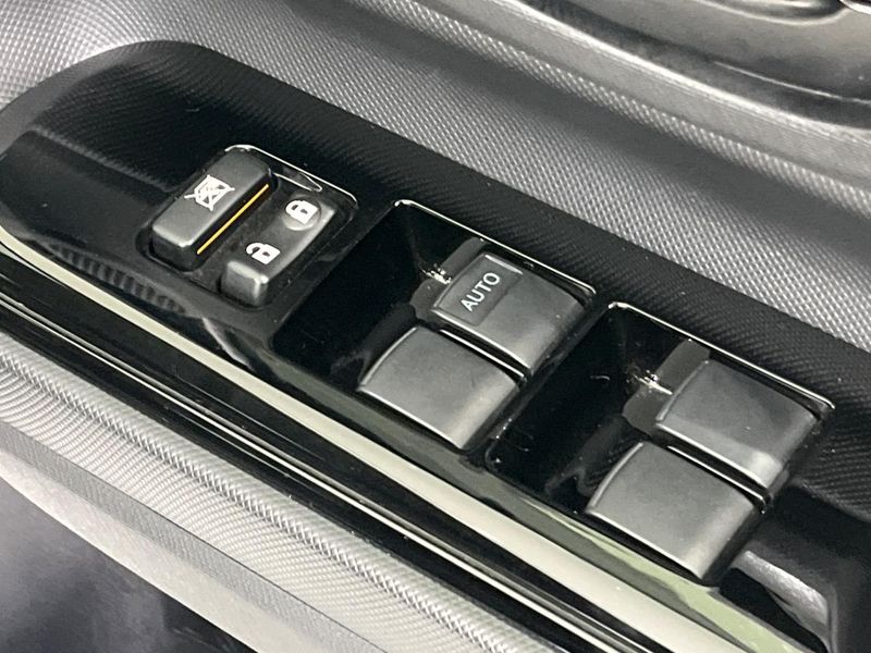2019 Toyota Aqua DAA-NHP10 (UW-6a77f1373a1b8)[17]