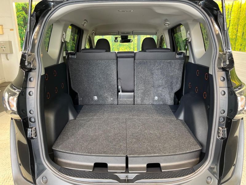 2019 Toyota Sienta DBA-NSP170G (UW-6a77f1428bf4e)[13]