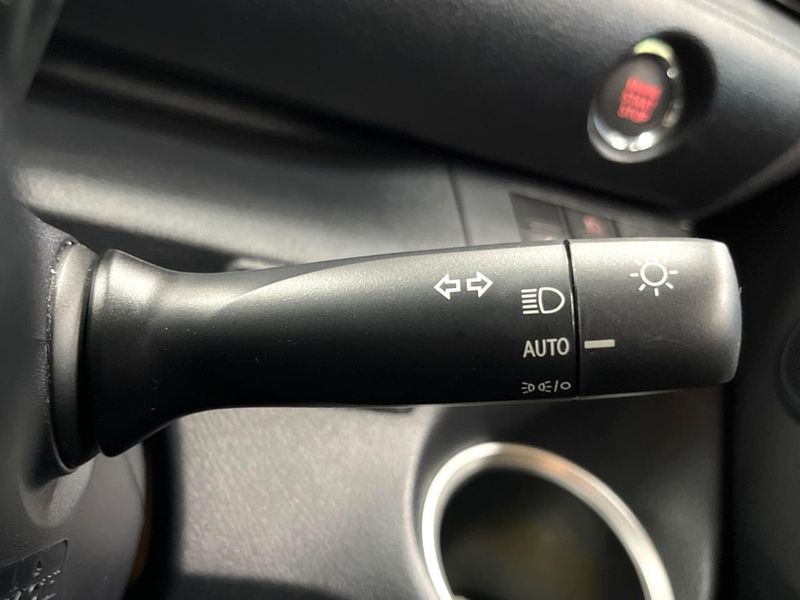 2021 Toyota Sienta 5BA-NSP170G (UW-6a77f14414d39)[26]