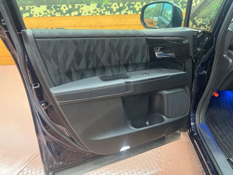 2017 Honda Odyssey DBA-RC1 (UW-6a77f14f87be3)[12]