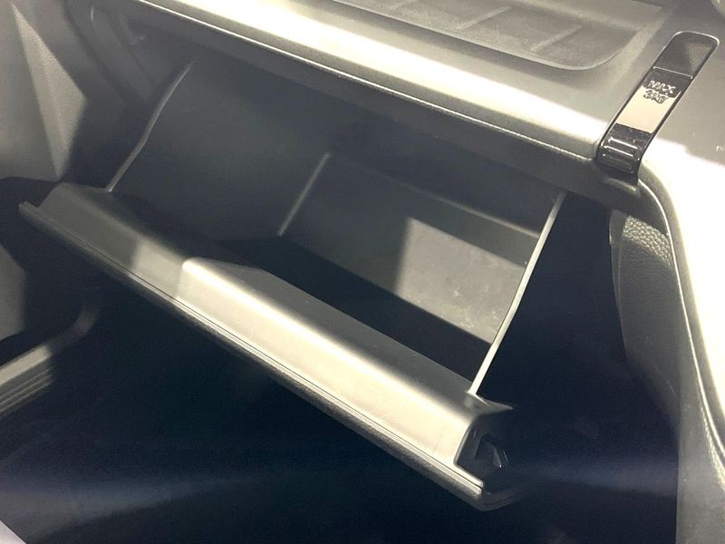 2023 Honda Step Wagon 5BA-RP7 (UW-6a77f158ad70d)[28]