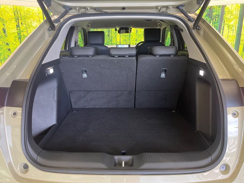 2021 Honda Vezel 6AA-RV5 (UW-6a77f16658180)[14]