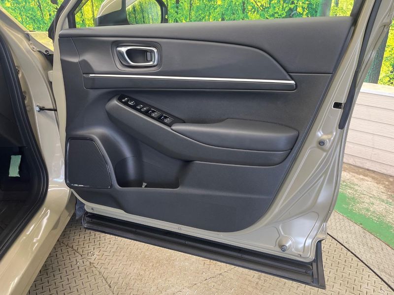 2021 Honda Vezel 6AA-RV5 (UW-6a77f16658180)[12]