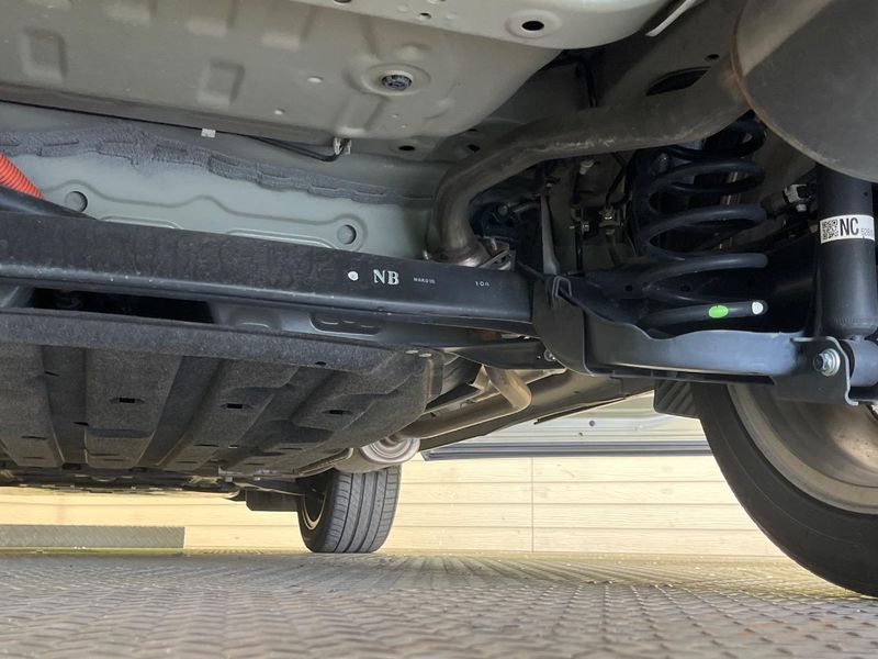 2021 Honda Vezel 6AA-RV5 (UW-6a77f16658180)[9]