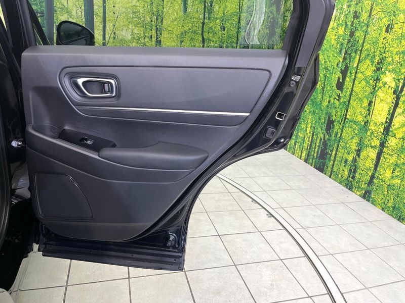 2021 Honda Vezel 6AA-RV5 (UW-6a77f1677a5ba)[29]
