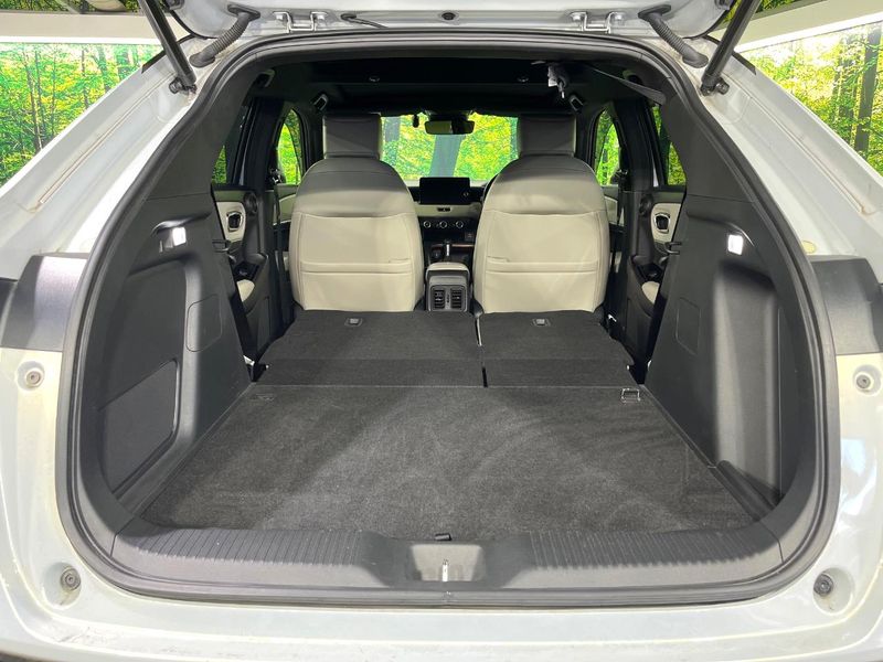 2022 Honda Vezel 6AA-RV5 (UW-6a77f16a7266d)[14]