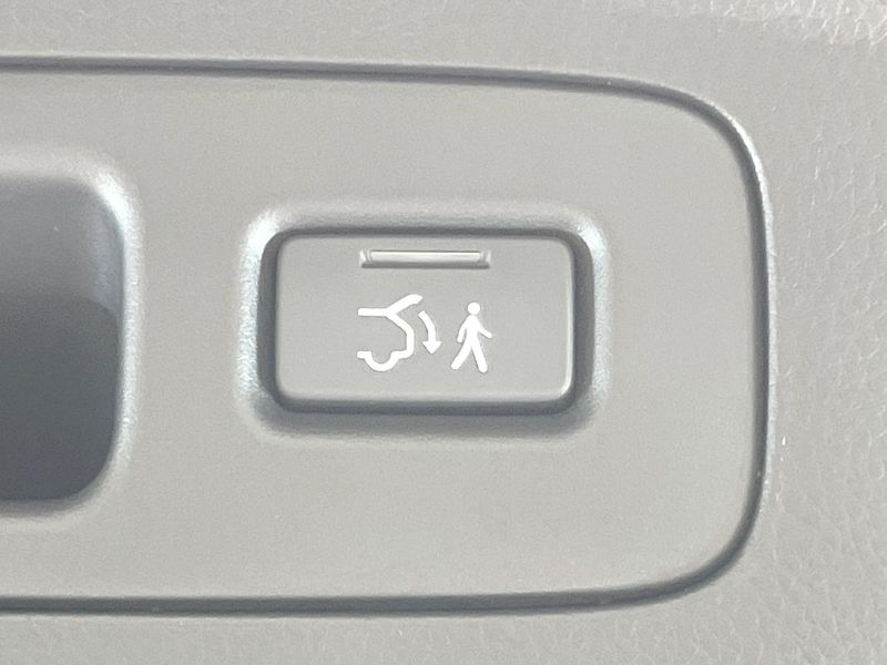 2023 Honda Vezel 6AA-RV5 (UW-6a77f16ded6a3)[29]