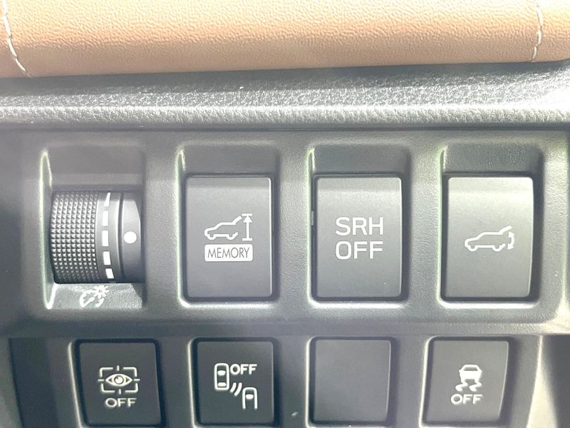 2019 Subaru Forester 5AA-SKE (UW-6a77f18aadacf)[29]