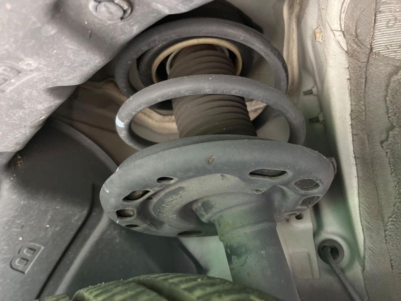2017 Nissan Elgrand DBA-TE52 (UW-6a77f19621365)[4]