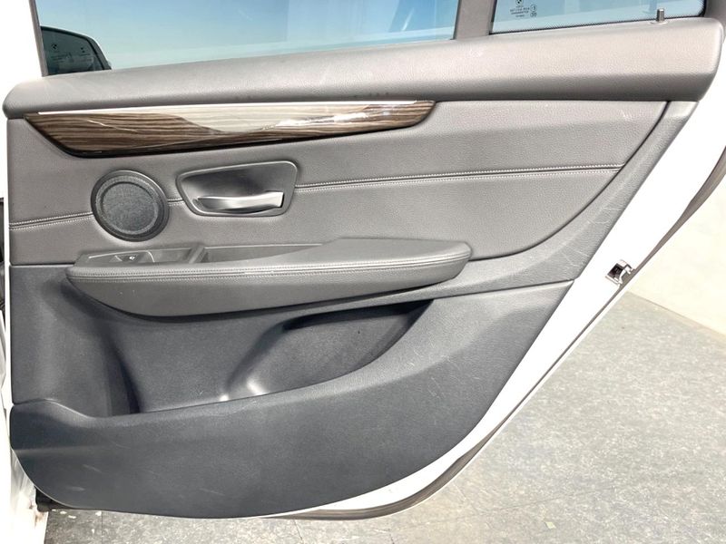 2019 BMW 2 Series DBA-6V15 (UW-6a77f1c58cf2e)[19]