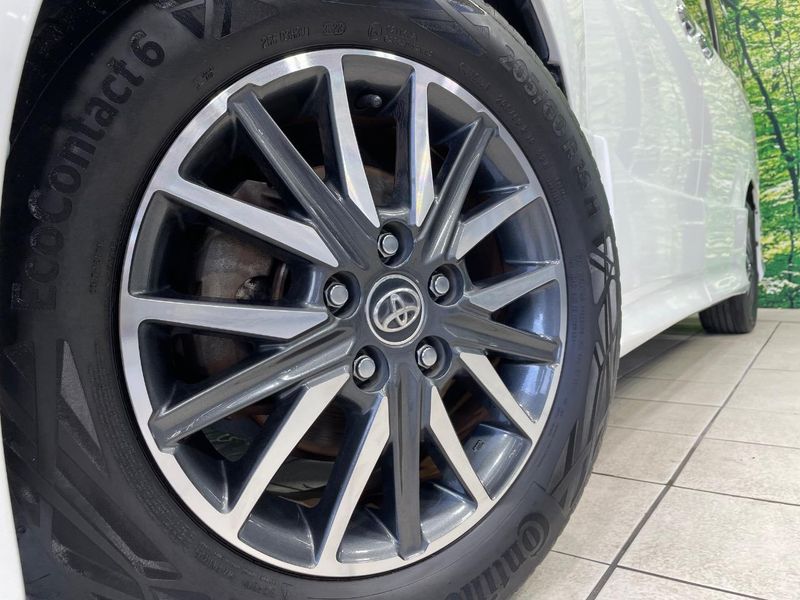 2014 Toyota Voxy DBA-ZRR80W (UW-6a77f1eb48bd6)[4]