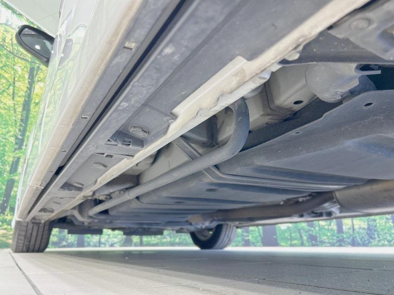 2015 Toyota Voxy DBA-ZRR80W (UW-6a77f1ebec392)[28]
