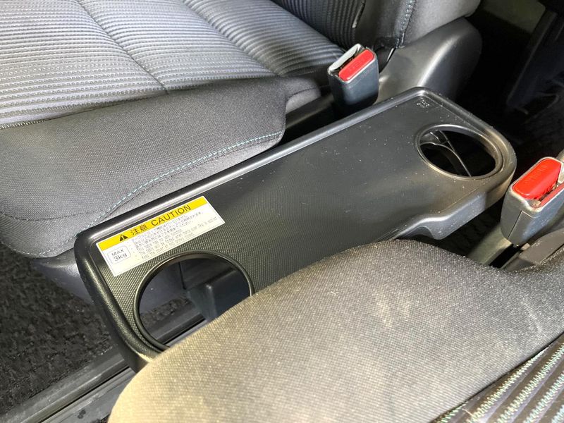 2015 Toyota Voxy DBA-ZRR80W (UW-6a77f1ec9aa81)[10]