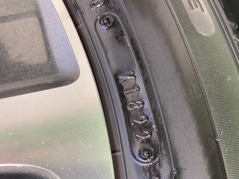 2017 Toyota Voxy DBA-ZRR80W (UW-6a77f1f12740f)[28]
