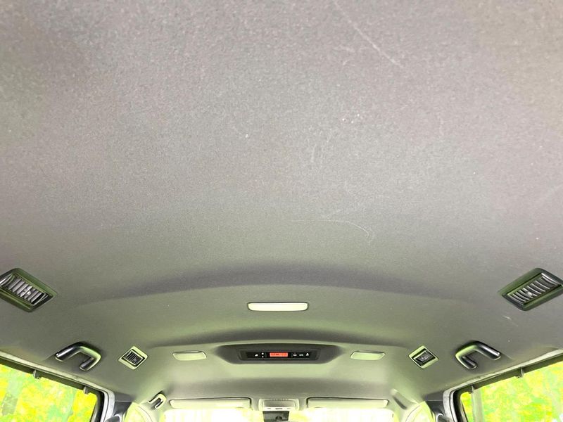 2018 Toyota Voxy DBA-ZRR80W (UW-6a77f1f464db8)[7]