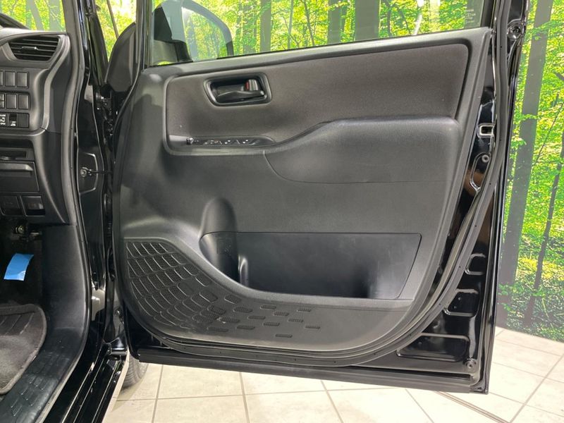 2019 Toyota Voxy DBA-ZRR85G (UW-6a77f1fec00ed)[27]