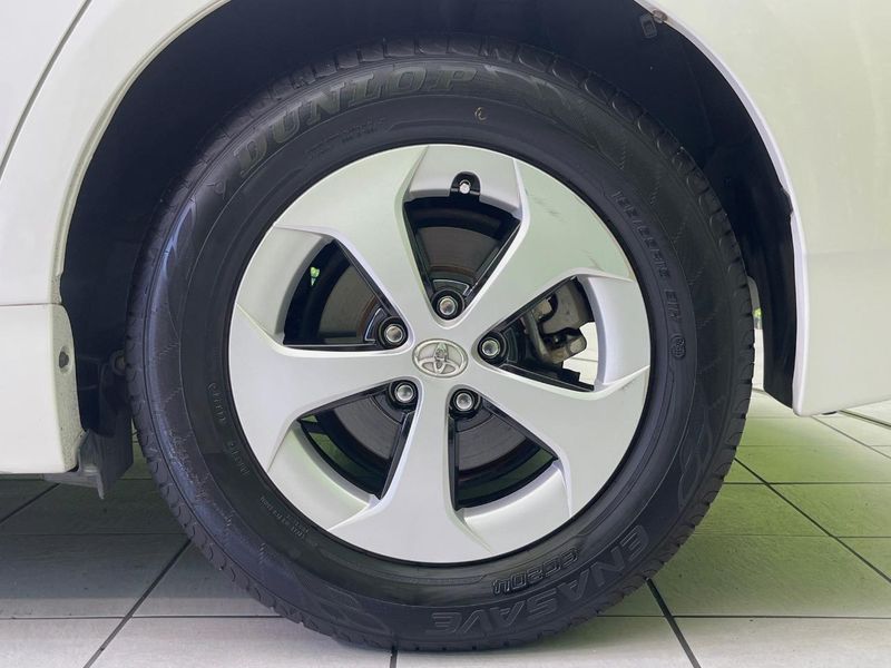 2013 Toyota Prius DAA-ZVW30 (UW-6a77f2168dfbd)[16]