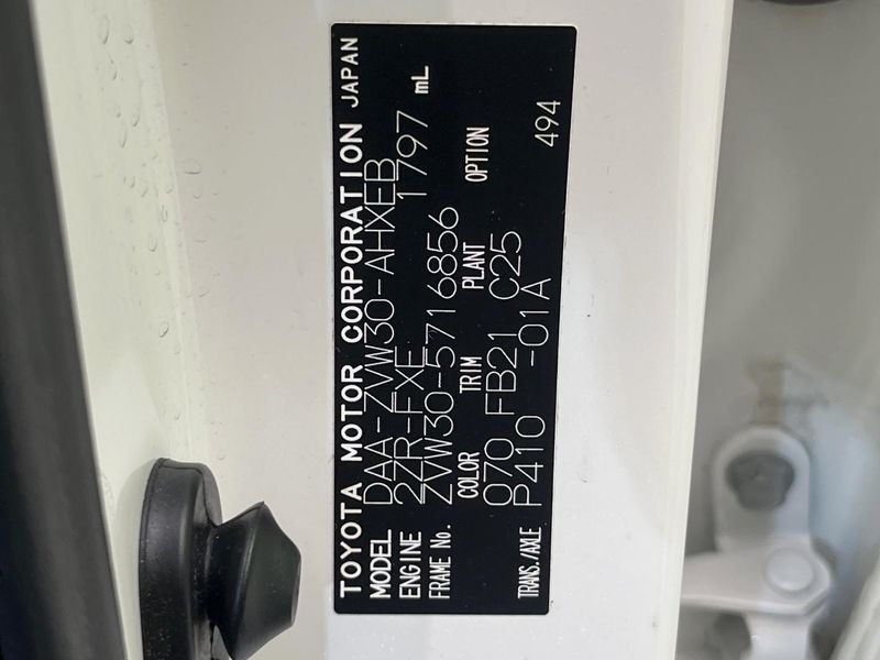 2013 Toyota Prius DAA-ZVW30 (UW-6a77f2168dfbd)[1]