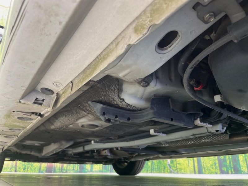 2013 Toyota Prius DAA-ZVW30 (UW-6a77f2168dfbd)[28]