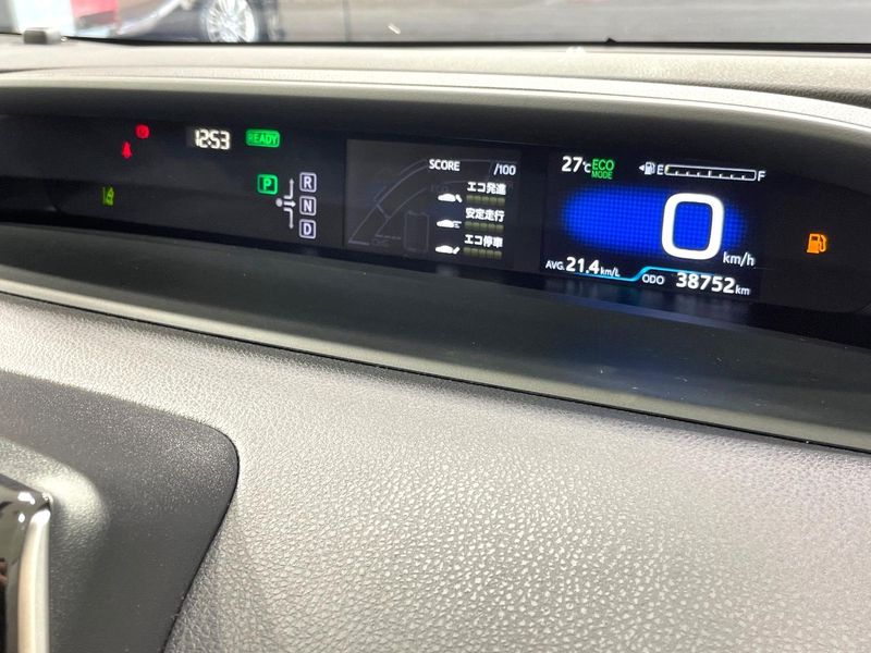 2016 Toyota Prius DAA-ZVW51 (UW-6a77f21e8974b)[13]