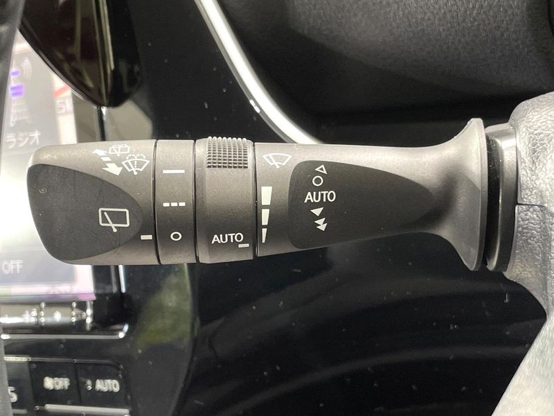 2016 Toyota Prius DAA-ZVW51 (UW-6a77f21e8974b)[21]