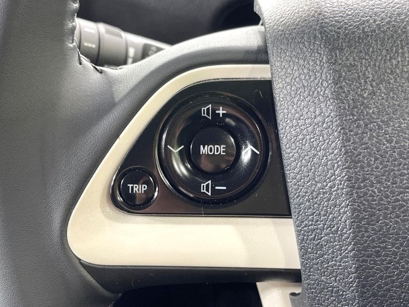2016 Toyota Prius DAA-ZVW51 (UW-6a77f21e8974b)[23]