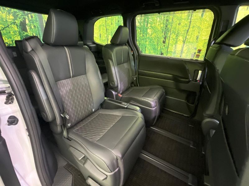 2023 Toyota Noah 6AA-ZWR90W (UW-6a77f23b2f029)[23]