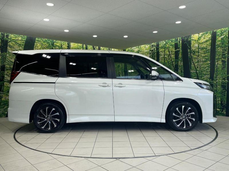 2023 Toyota Noah 6AA-ZWR90W (UW-6a77f23cc88ac)[17]
