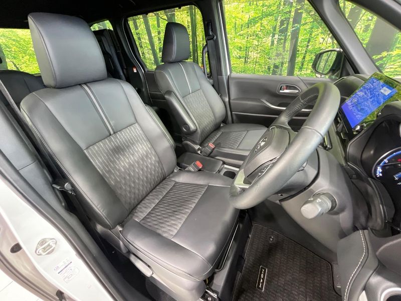 2023 Toyota Noah 6AA-ZWR90W (UW-6a77f23cc88ac)[20]