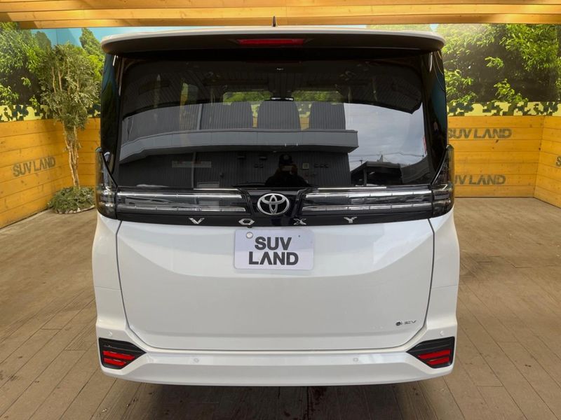 2026 Toyota Voxy 6AA-ZWR90W (UW-6a77f2441b65f)[26]