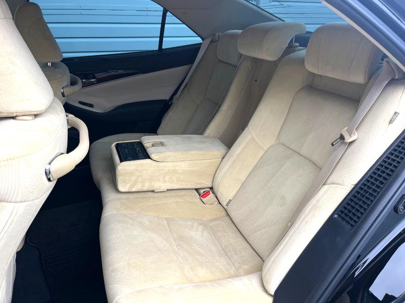 2017 Toyota Crown Hybrid DAA-AWS210 (UW-6a793fb8e50cc)[24]