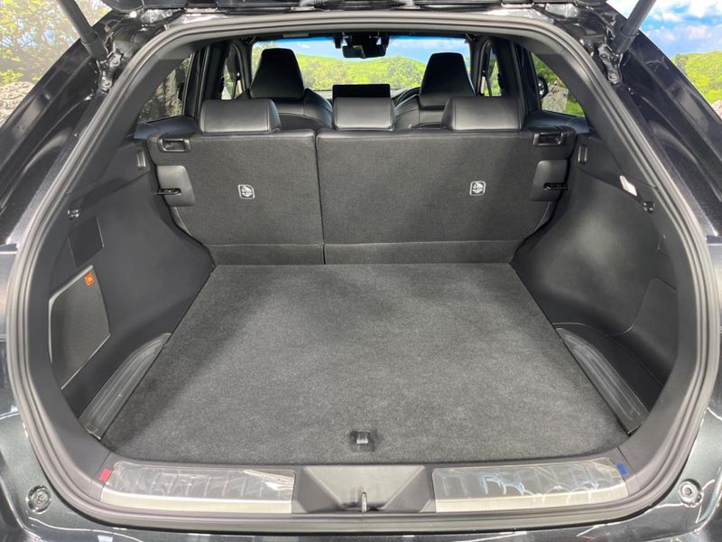 2023 Toyota Harrier Hybrid 6AA-AXUH80 (UW-6a793fc93d7c2)[13]