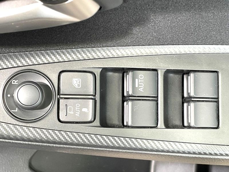 2023 Mazda Mazda2 3da-dj5fs (UW-6a7940329a6c0)[8]