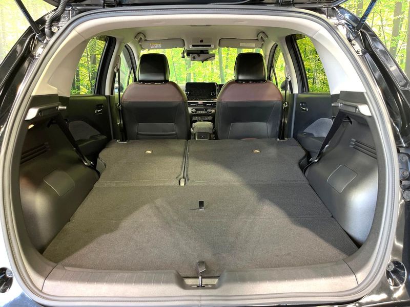 2022 Nissan Aura 6AA-FE13 (UW-6a79404e9f32c)[25]