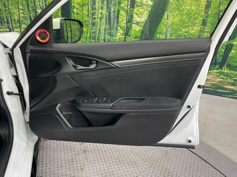 2018 Honda Civic DBA-FK7 (UW-6a794054acd24)[26]