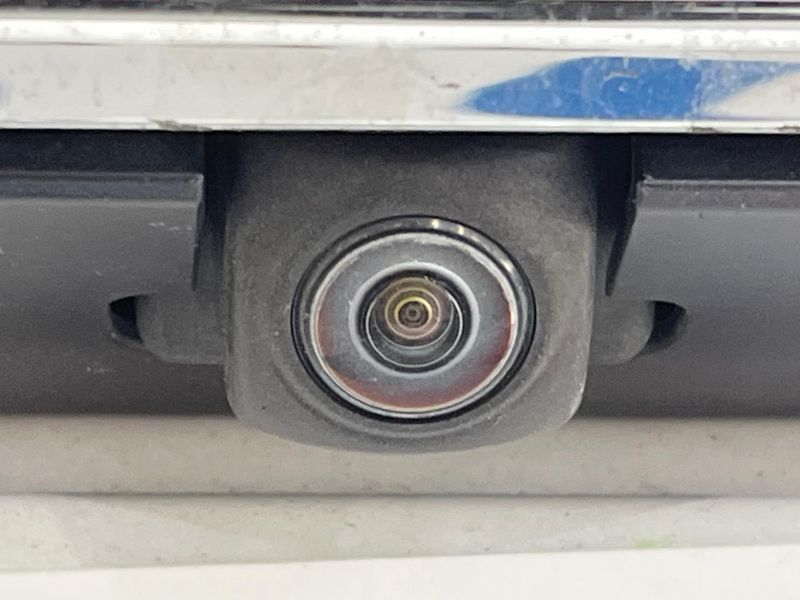 2018 Lexus LS DAA-GVF55 (UW-6a79409c8dd8d)[21]