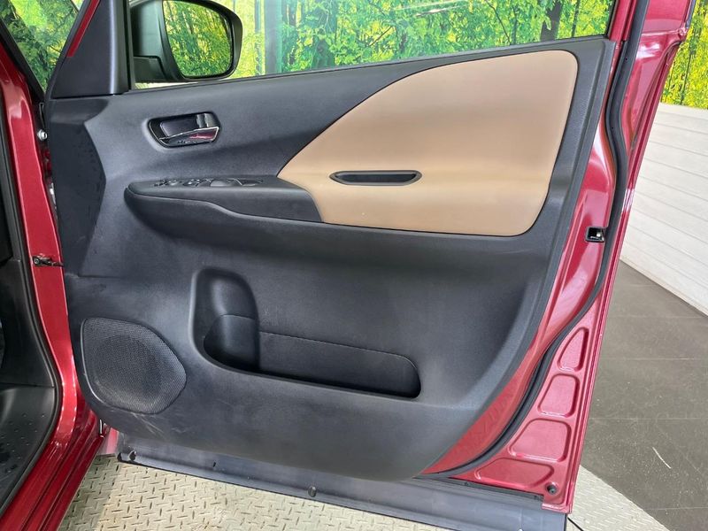 2018 Nissan Serena DAA-HFC27 (UW-6a7940be1d280)[17]