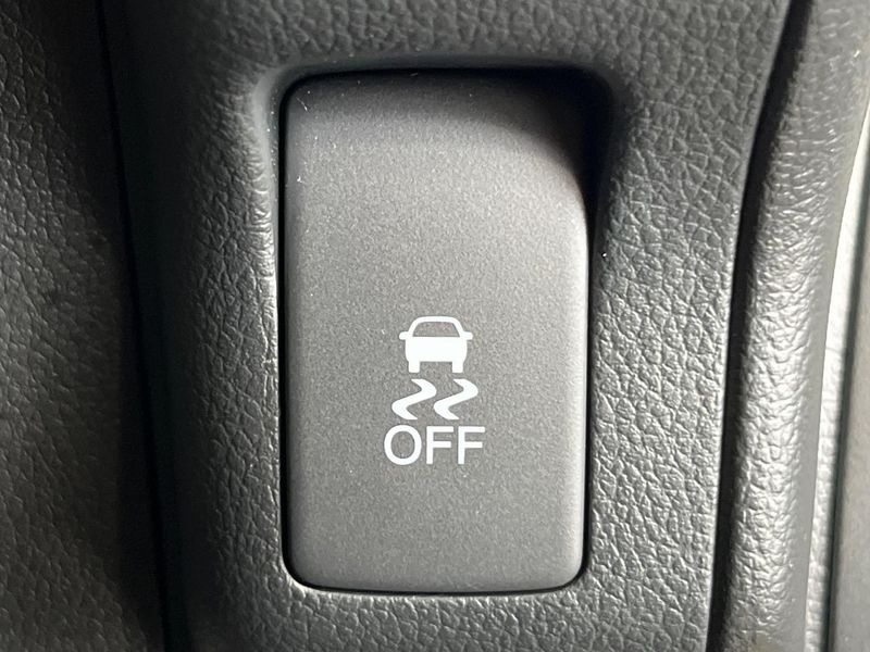 2015 Honda N-BOX CUSTOM DBA-JF1 (UW-6a7940e99f5f6)[26]