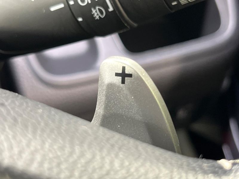 2018 Honda N-BOX CUSTOM DBA-JF4 (UW-6a79410e79a4b)[23]