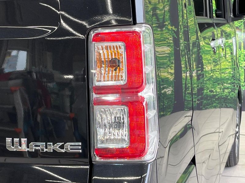 2018 Daihatsu Wake DBA-LA700S (UW-6a7941905a6c1)[26]