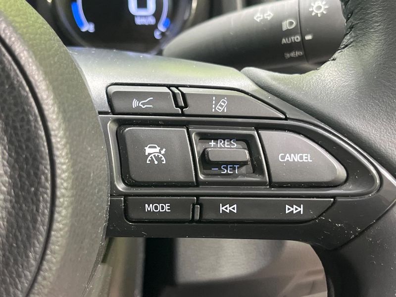 2020 Toyota Yaris 5BA-MXPA10 (UW-6a79423725396)[19]