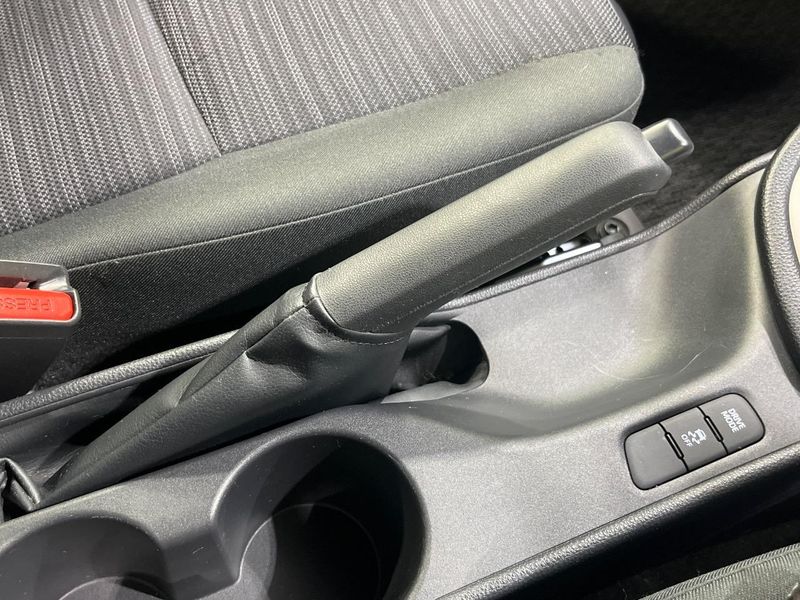 2020 Toyota Yaris 5BA-MXPA10 (UW-6a79423725396)[17]