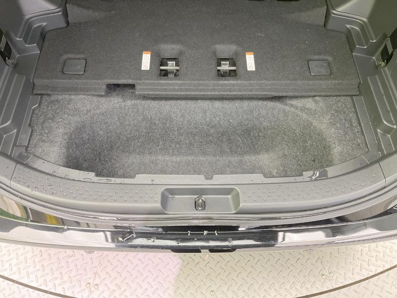 2023 Toyota Sienta 5BA-MXPC10G (UW-6a79423bae330)[14]