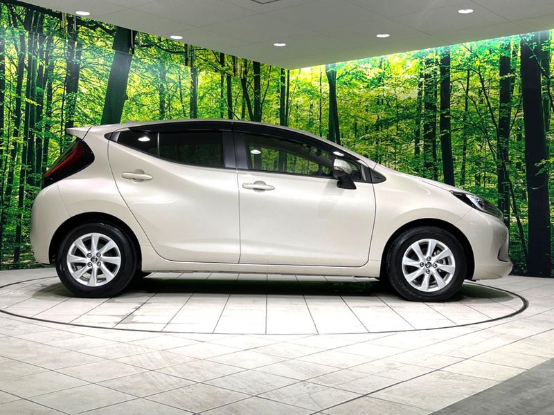 2021 Toyota Aqua 6AA-MXPK11 (UW-6a79424de2078)[21]