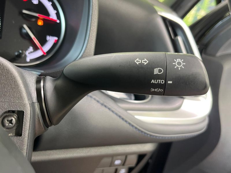 2023 Toyota Voxy 6BA-MZRA90W (UW-6a79427ec60ee)[18]